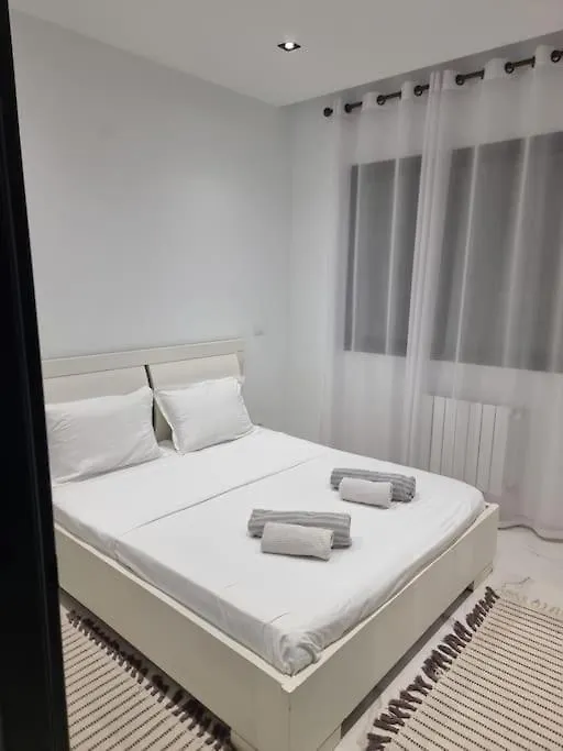 S+1 Tres Haut Standing Avec Piscine Et Fitness Sidi Daoud Apartment